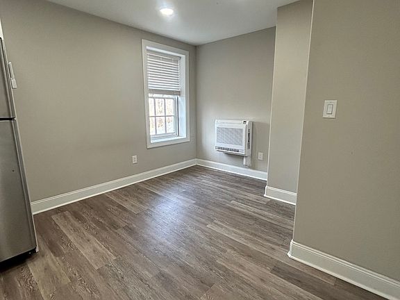 4th image of 37 Bridge St #301