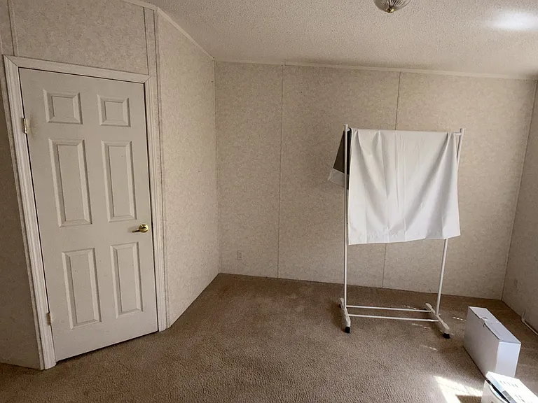 198 County Road 1165 — Photo 2