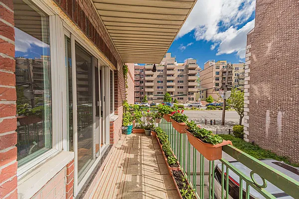 Sold by Maximillion Realty, Inc. | media 11