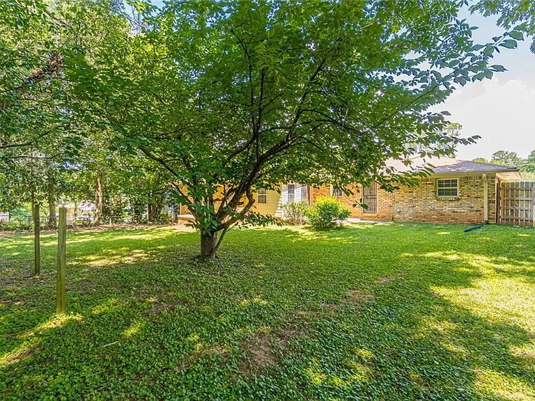 3213 Bobbie Ln — Photo 28