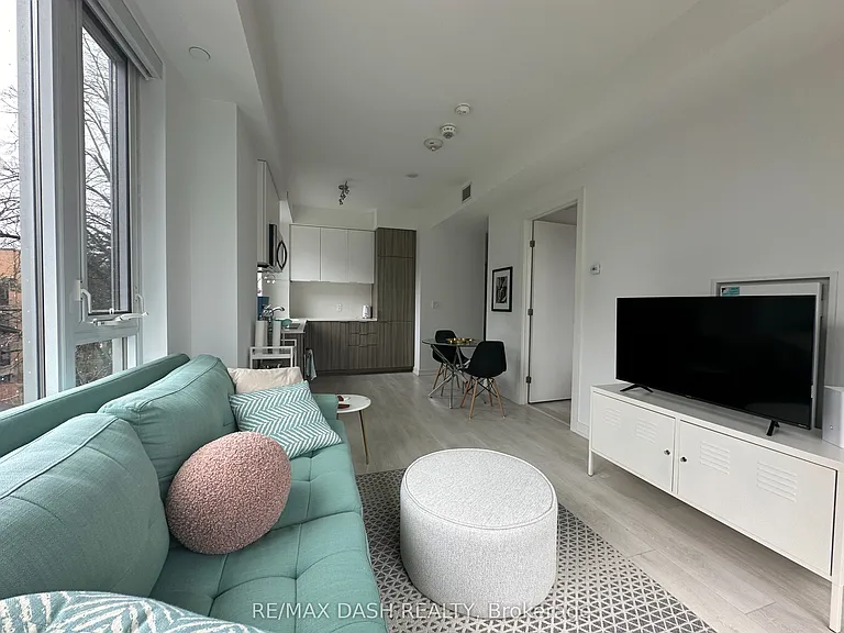 223 Saint Clair Ave W #215 — Photo 26