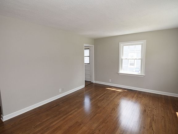 4th image of 510 S 11th Ave