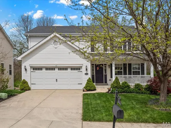 6821 Manchester Dr, Maryville, IL 62062