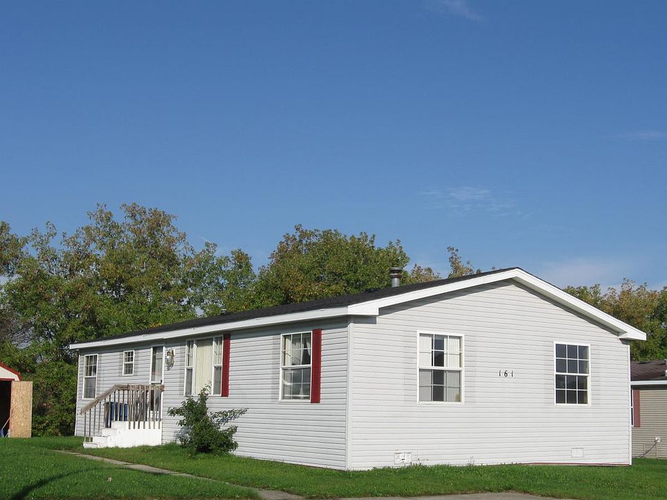 1st image of 161 Oak Gln