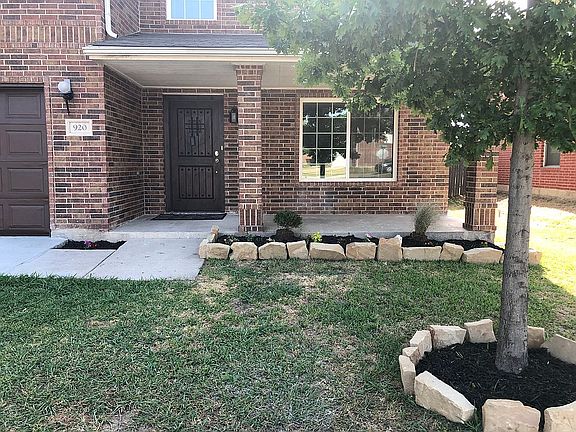 5th image of 920 Canary Dr