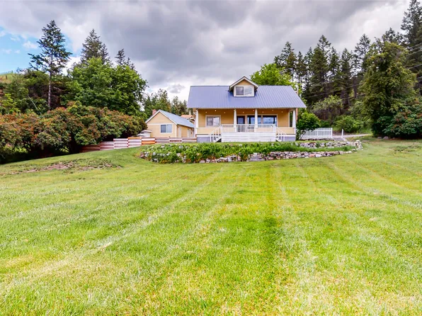 100 Boon Rd, Somers, MT 59932