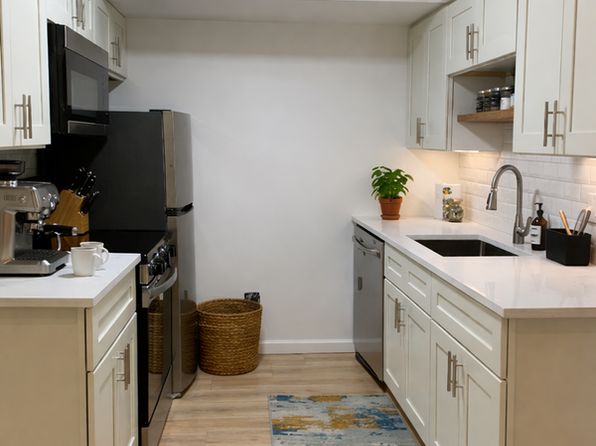 40325 Plymouth Rd APT 204