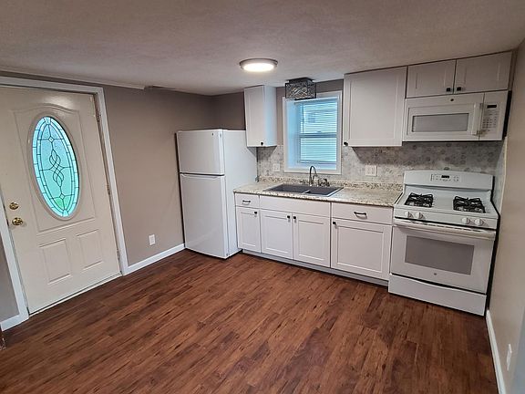 5th image of 536 Woodland Ave