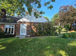 501 Mountain View Dr, Endicott, NY 13760