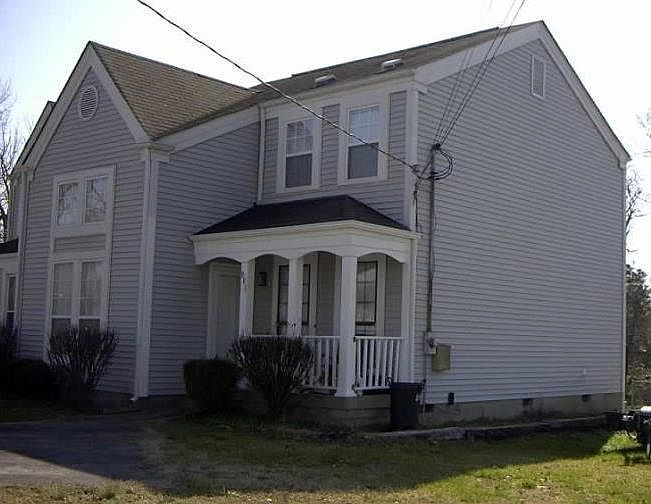 1st image of 801 Lake Terrace Dr
