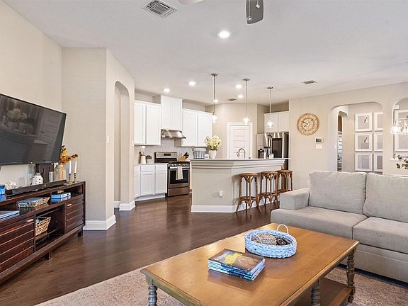 5th image of 101 Muenster Dr #154
