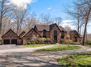 9 Lake Potomac Ct, Potomac, MD 20854