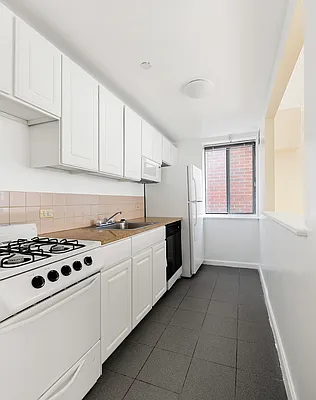 Rented by Compass | media 22