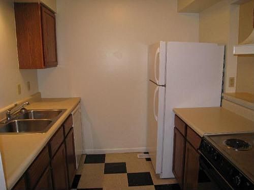 2nd image of 1820 S Huntington Gardens Pl APT 6
