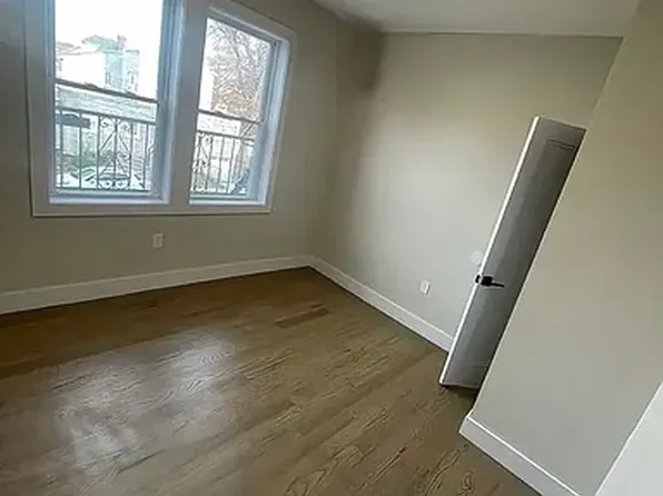 490 Rahway Ave #C5b, Woodbridge, NJ 07095