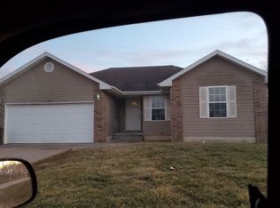 128 E Loyal St, Clever, MO 65631