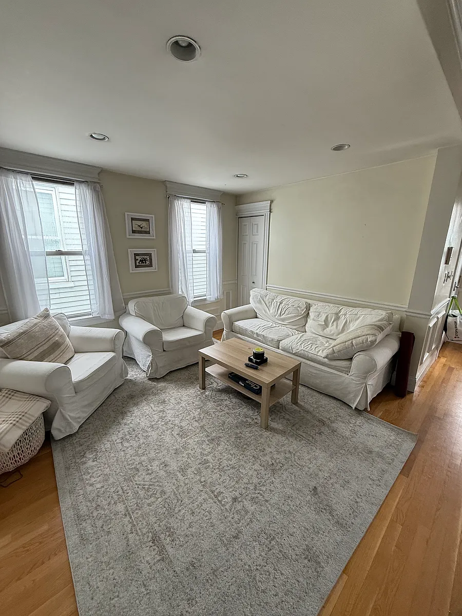 Building Photo - 190 L St #3A