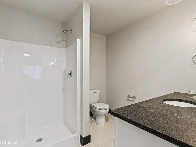 834 Lake Francis Dr — Photo 16