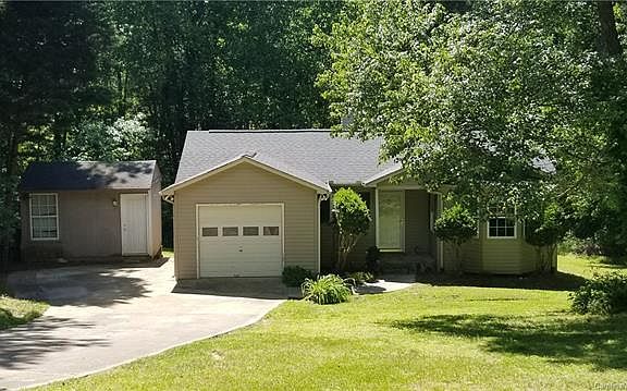 3rd image of 166 Mills Forest Ln