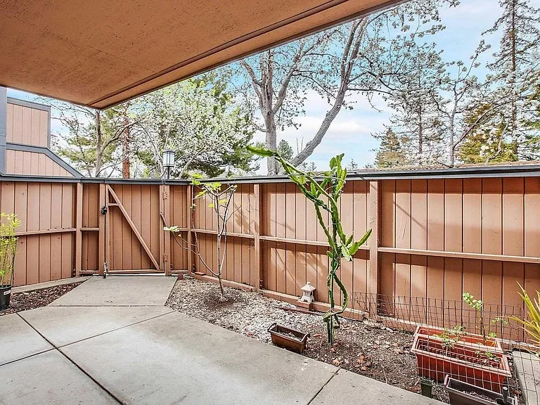 180 Hackamore Cmn — Photo 5