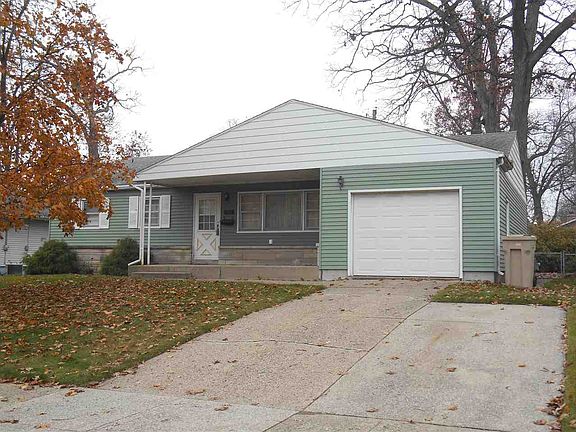 2nd image of 909 N Sheridan St