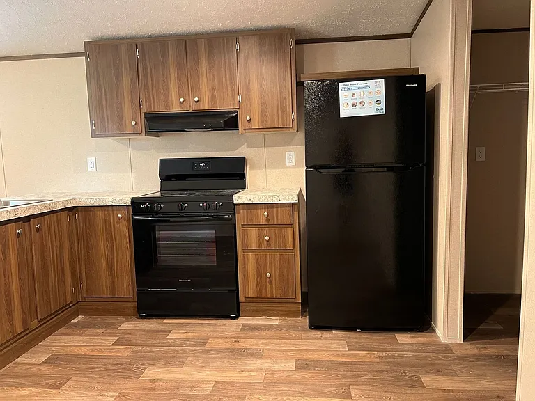 5012 Bullock Ct — Photo 8