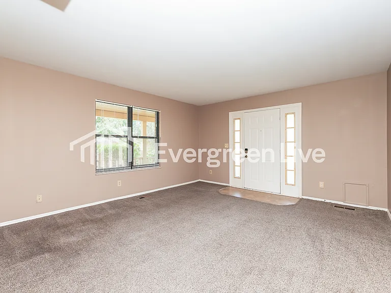 6500 Loblolly Dr — Photo 4