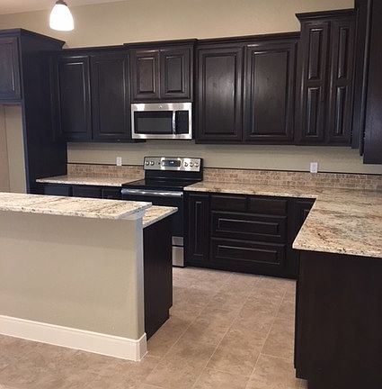 4th image of 768 Crestview