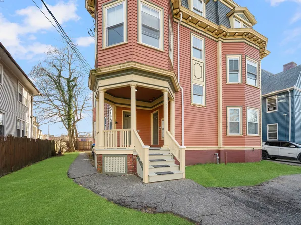 200-203 Lexington Ave #1, Providence, RI 02907