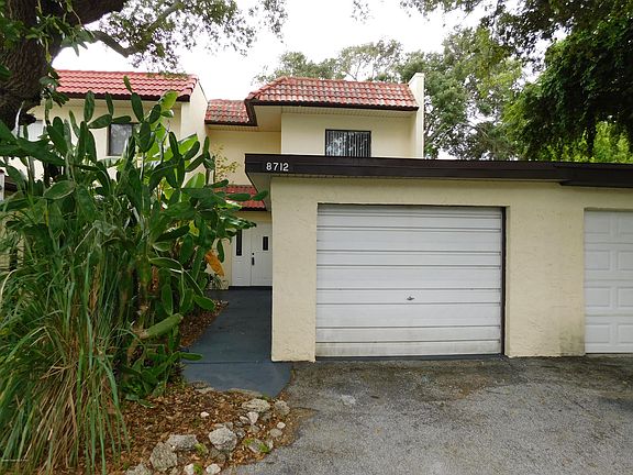 3rd image of 8712 Banyan Way #4