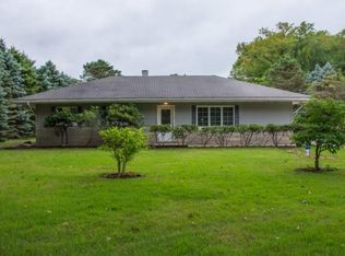 19920 Brick Rd, South Bend, IN 46637