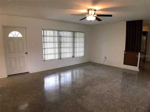 5th image of 3890 Gardenia Dr
