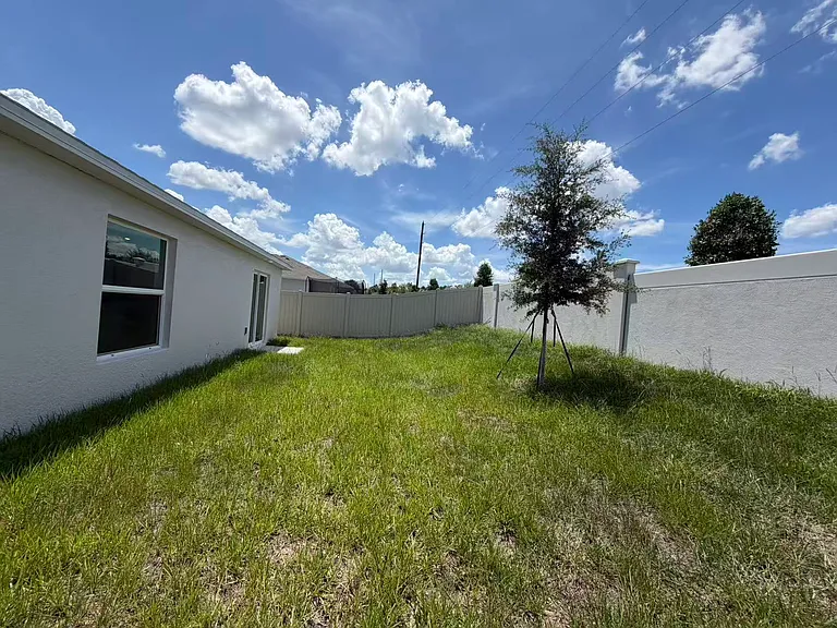 391 Artemis St — Photo 14