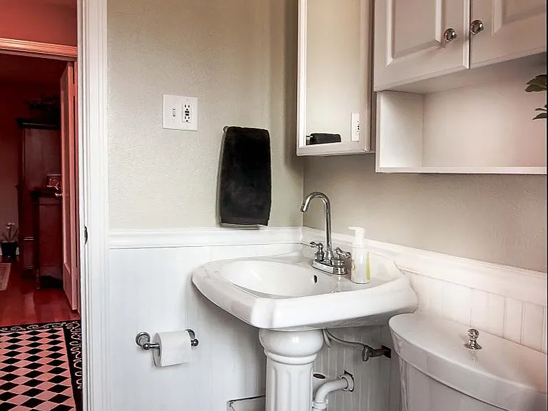 Vintage inspired bath