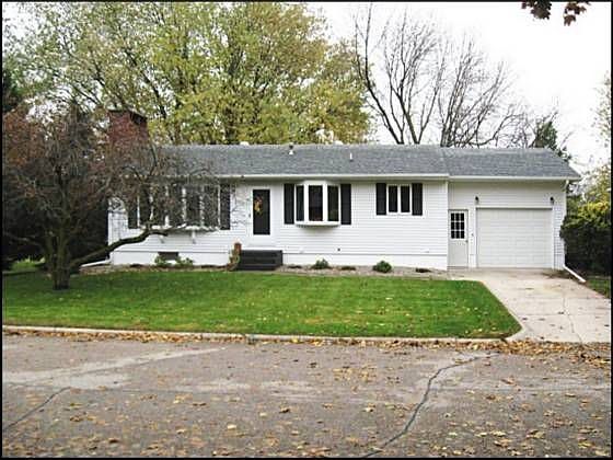 1st image of 2004 T P White Dr
