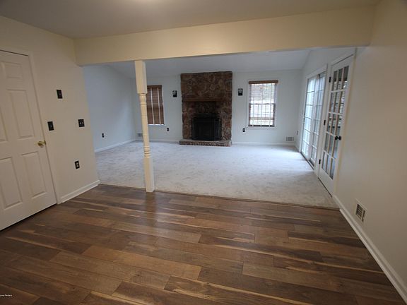 4th image of 610 Weston Dr
