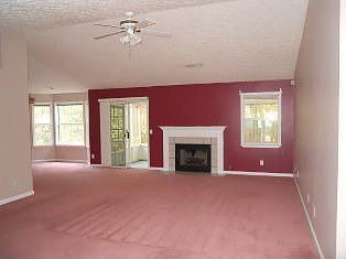 4th image of 6032 Woodcreek Dr