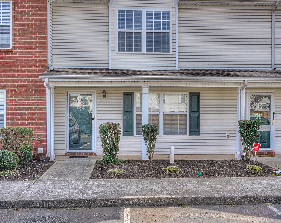 415 Arapaho Dr