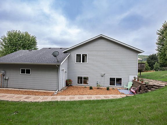 3rd image of 8540 Crocus Ln