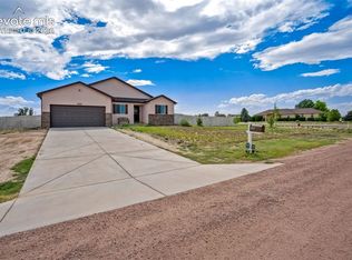 555 N Tidy Dr W, Pueblo West, CO 81007