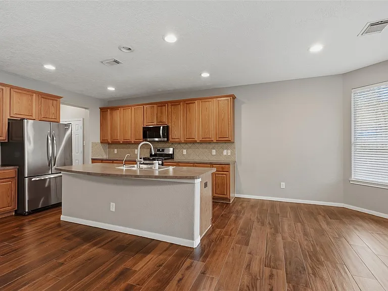 70 N Spinning Wheel Cir — Photo 6
