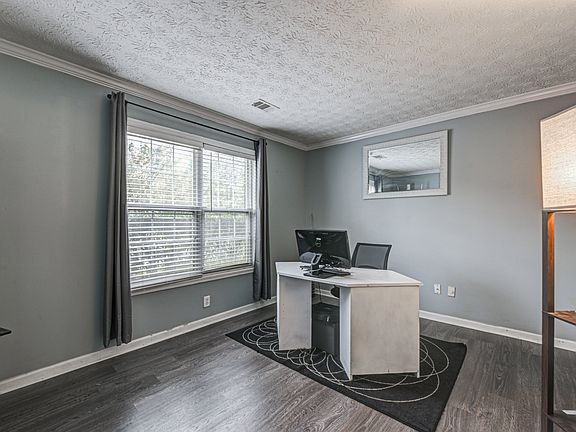 5th image of 2929 Sweetbriar Walk