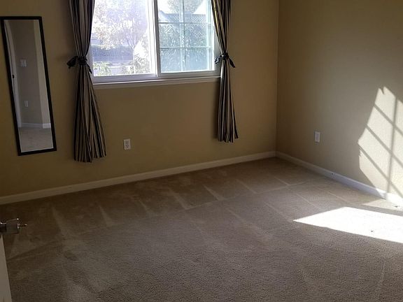 4th image of 4708 Snead Dr