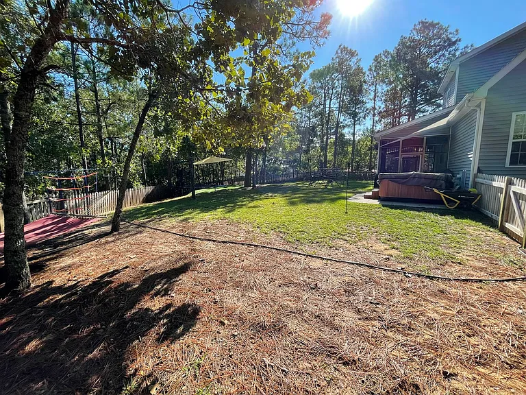 34 Woodbury Ln — Photo 6