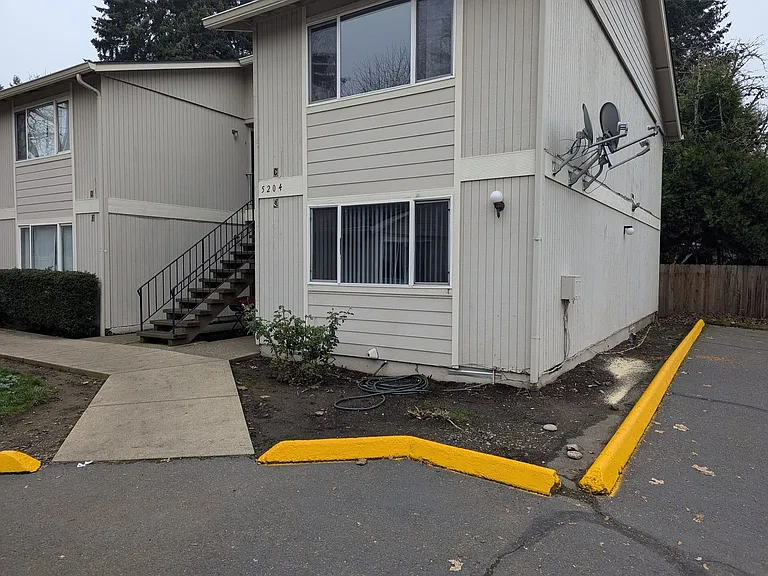 5200 Windsor Island Rd N — Photo 13