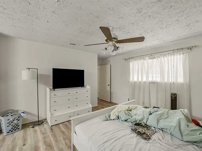16323 Summer Dawn Ln — Photo 18