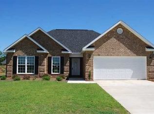 101 Stonebrook Cir, Byron, GA 31008