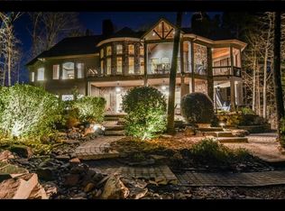 415 E Waterside Dr, Seneca, SC 29672