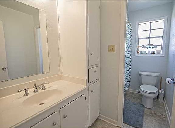 5th image of 209 Breton Dr