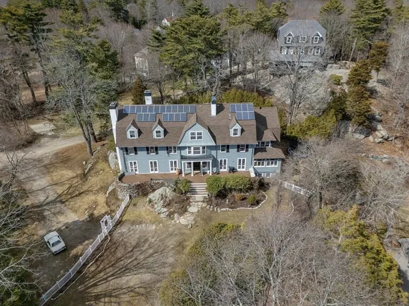 852 Hale St, Beverly, MA 01915